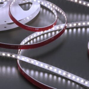 Bandă led flexibilă XRibo IP66 pentru exterior sau baie 24V, 12W/metru, rola 5m lumina rece 6000K, Arelux RB212866CW