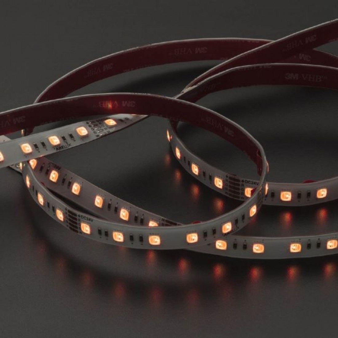 Bandă flexibilă cu LED-uri, XStrip RGB IP65 24V, 14,4W/metru, rola 5m, ST56065RGB